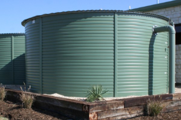 Large Green Water Tank
